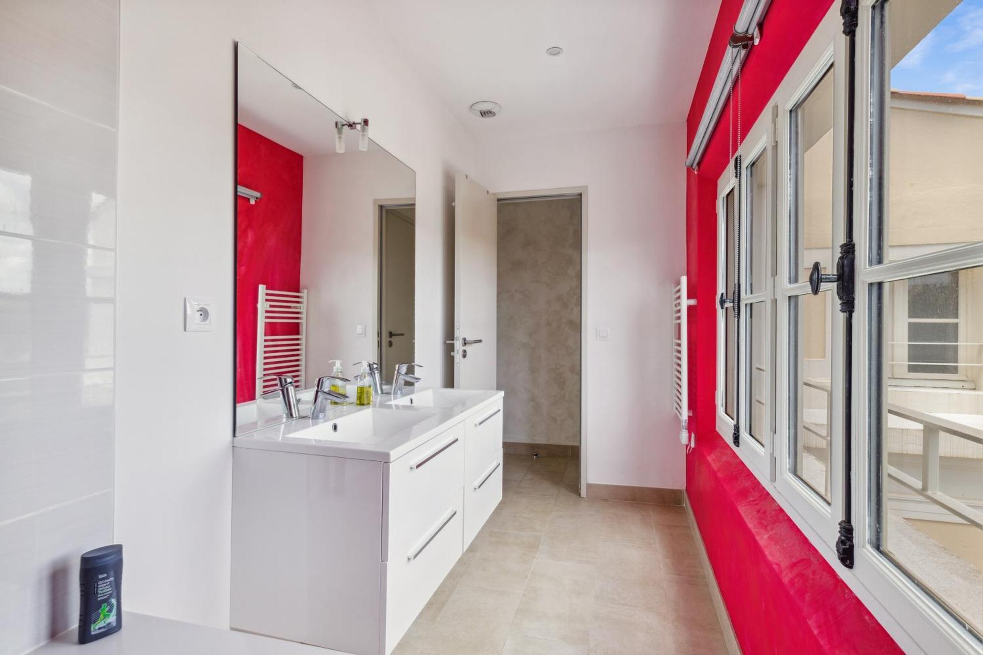 Appartement De Messugues - Appt Standing Vue Mer Saint-Raphaël Екстериор снимка