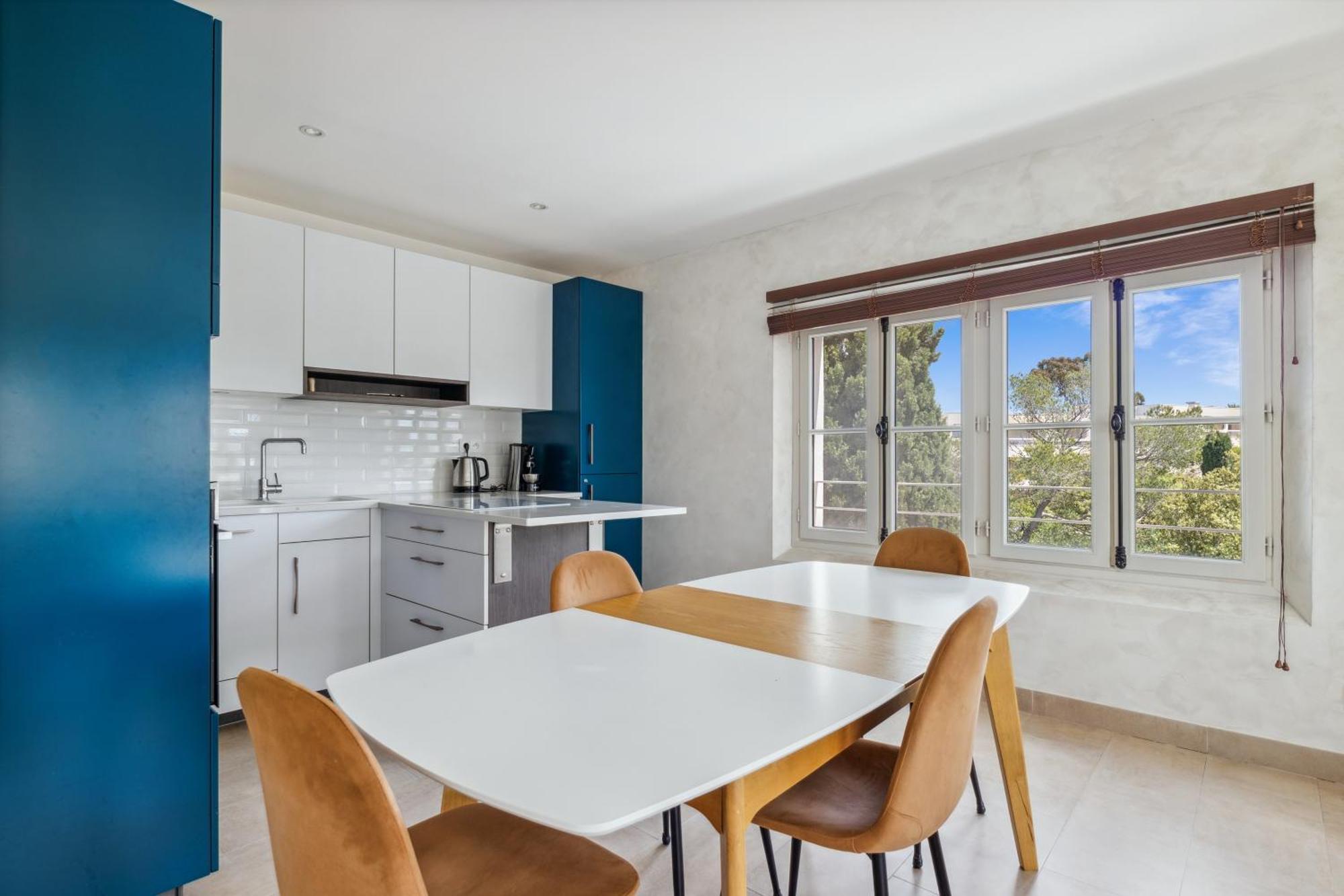 Appartement De Messugues - Appt Standing Vue Mer Saint-Raphaël Екстериор снимка